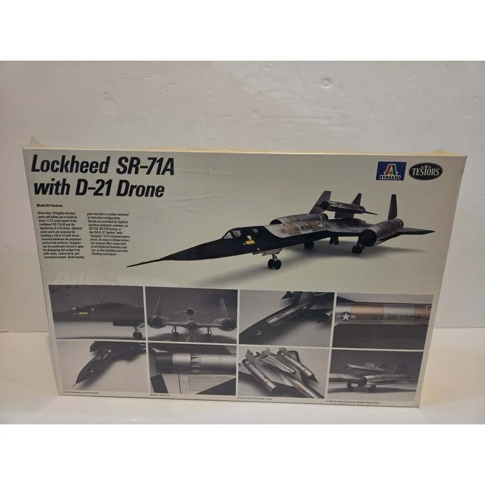 Testors Italeri Lockheed SR-71A with D-21 Drone Profile 1/72 Scale Kit #674 1986